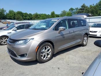  Salvage Chrysler Pacifica