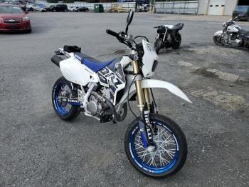  Salvage Suzuki Dirtbike