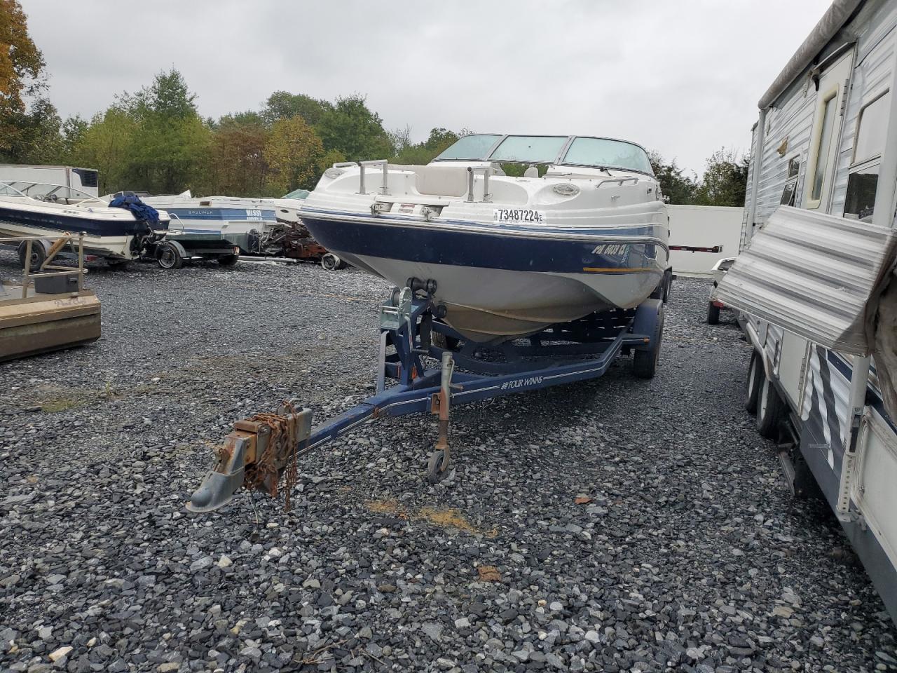 Four Winns Horizon Image 3