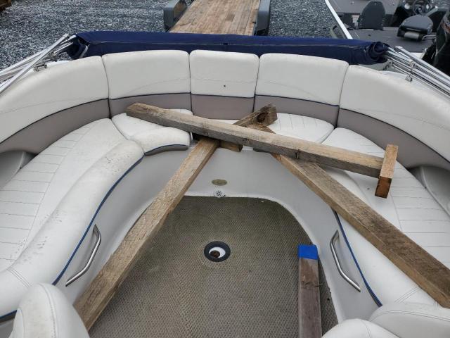 Four Winns Horizon Image 9