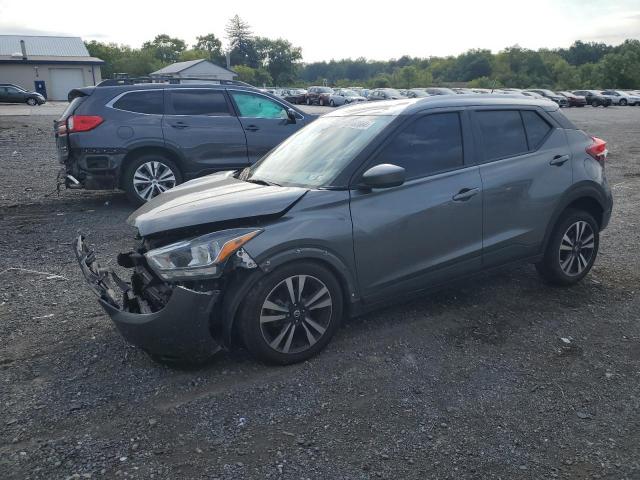  Salvage Nissan Kicks