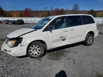  Salvage Chrysler Minivan