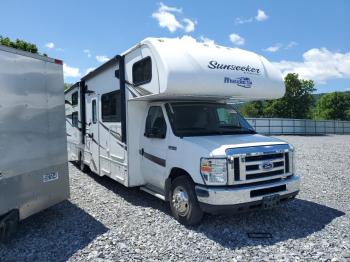  Salvage Ford Econoline