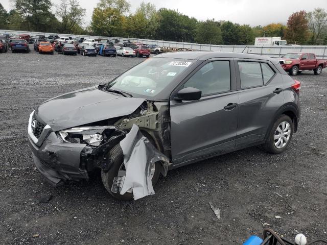  Salvage Nissan Kicks