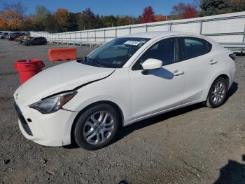  Salvage Toyota Yaris