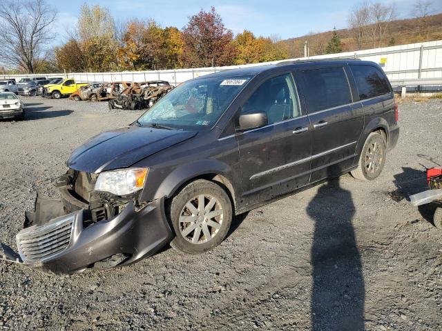  Salvage Chrysler Minivan