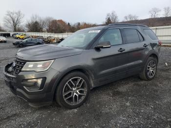  Salvage Ford Explorer