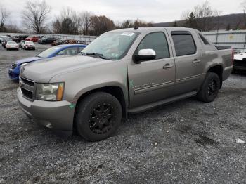  Salvage Chevrolet Avalanche