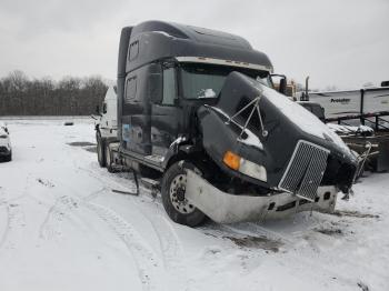  Salvage Volvo Vn