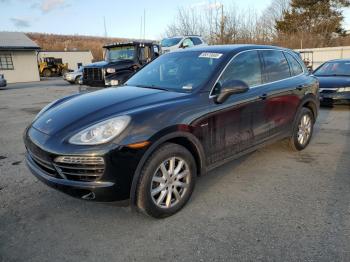  Salvage Porsche Cayenne