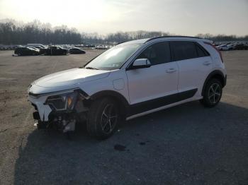  Salvage Kia Niro