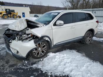  Salvage Mitsubishi Outlander