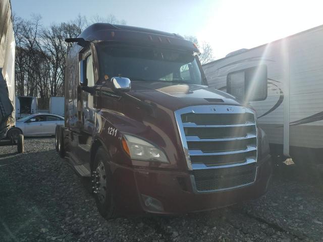  Salvage Freightliner Cascadia 1