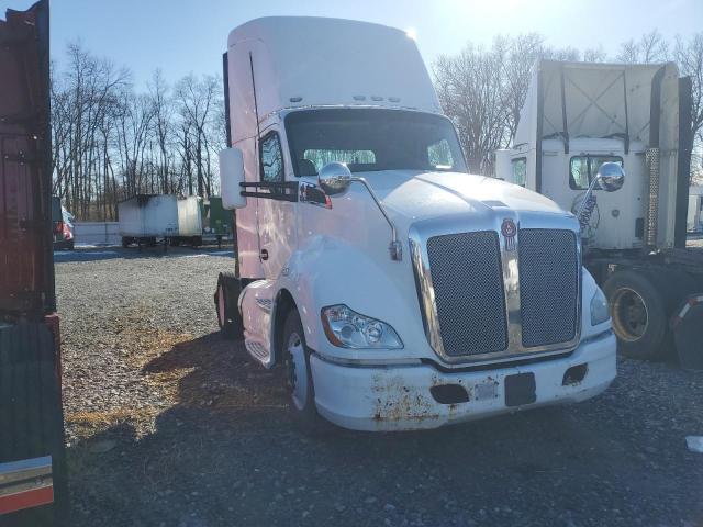  Salvage Kenworth Constructi