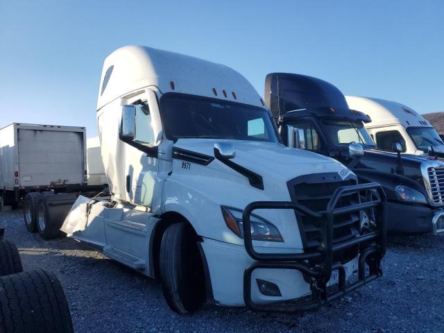  Salvage Freightliner Cascadia 1