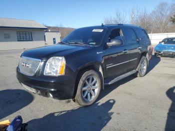  Salvage GMC Yukon