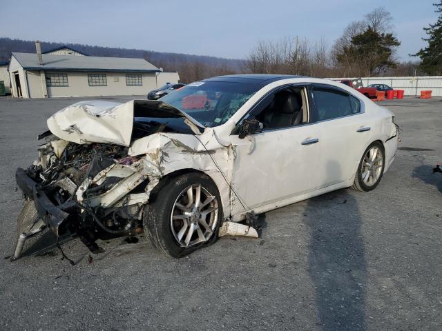  Salvage Nissan Maxima