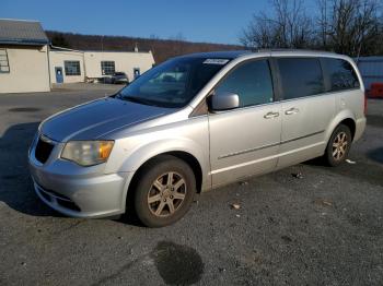  Salvage Chrysler Minivan