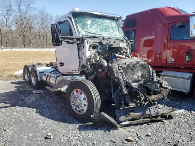  Salvage Kenworth T880