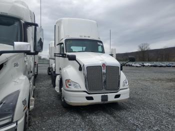  Salvage Kenworth T680