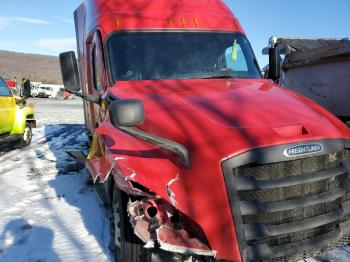  Salvage Freightliner Cascadia 1