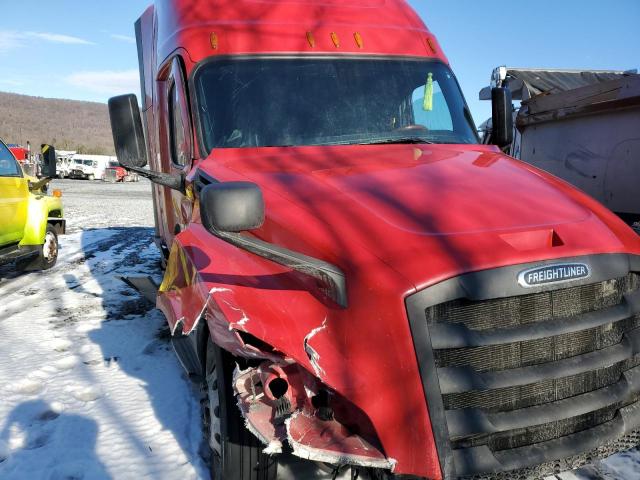  Salvage Freightliner Cascadia 1