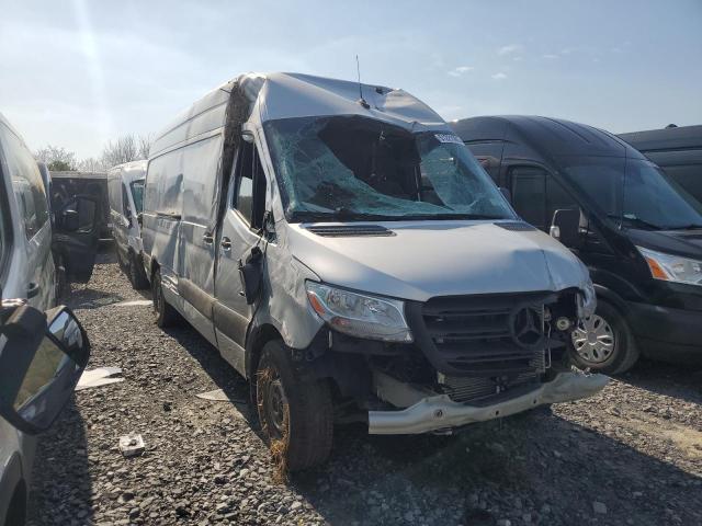  Salvage Mercedes-Benz Sprinter