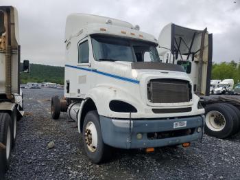  Salvage Freightliner Columbia 1