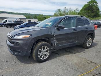  Salvage Jeep Cherokee