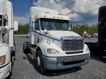  Salvage Freightliner Columbia