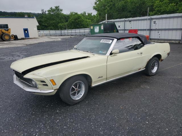  Salvage Ford Mustang