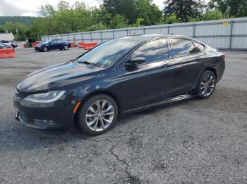  Salvage Chrysler 200