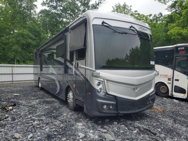  Salvage Freightliner Chassis Xc