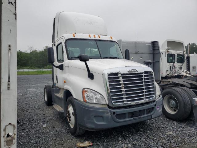  Salvage Freightliner Cascadia