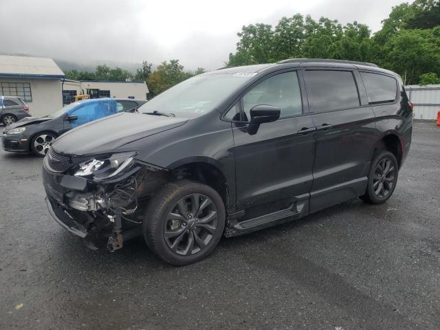  Salvage Chrysler Pacifica