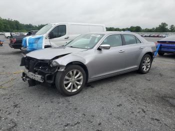  Salvage Chrysler 300