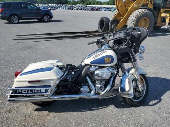  Salvage Harley-Davidson Fl
