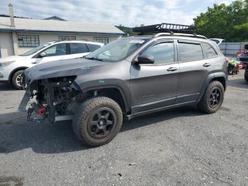  Salvage Jeep Cherokee