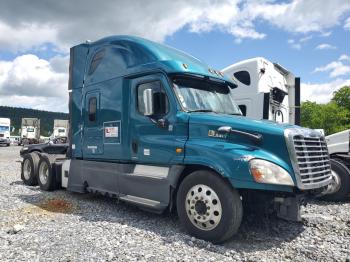  Salvage Freightliner Cascadia 125