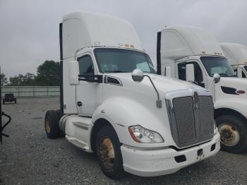  Salvage Kenworth T680