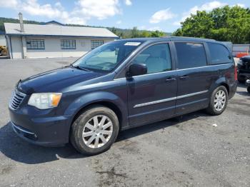  Salvage Chrysler Minivan