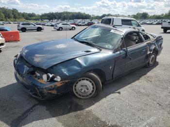  Salvage Ford Mustang