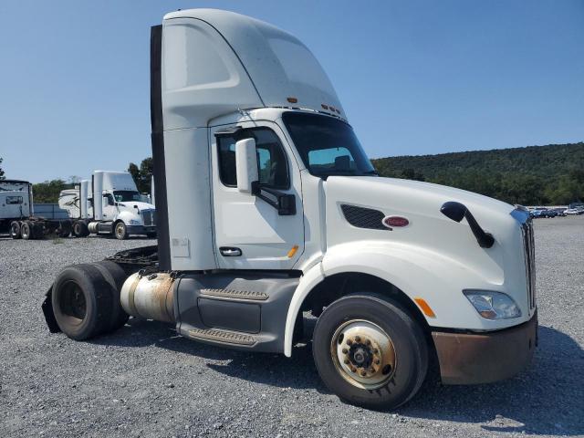  Salvage Peterbilt Tractor 579