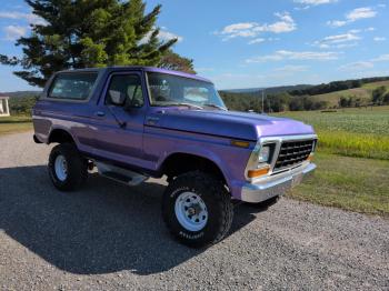  Salvage Ford Bronco