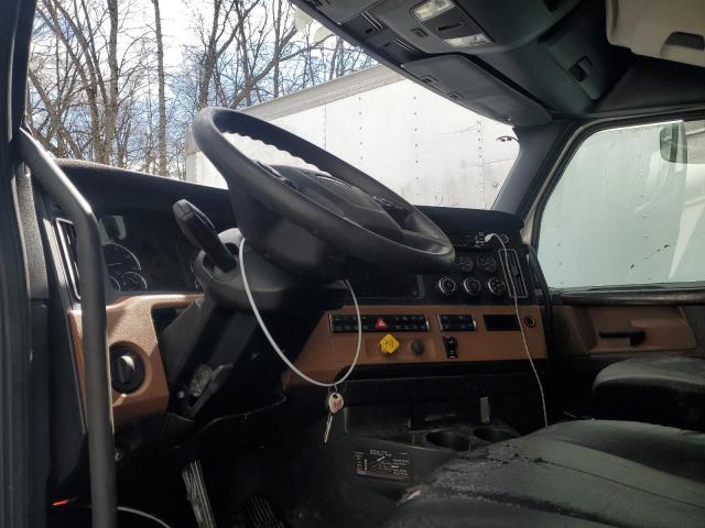 Freightliner Cascadia 116 Image 2