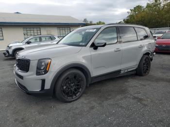  Salvage Kia Telluride