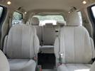 Toyota Sienna Le Image 12