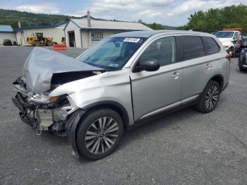  Salvage Mitsubishi Outlander