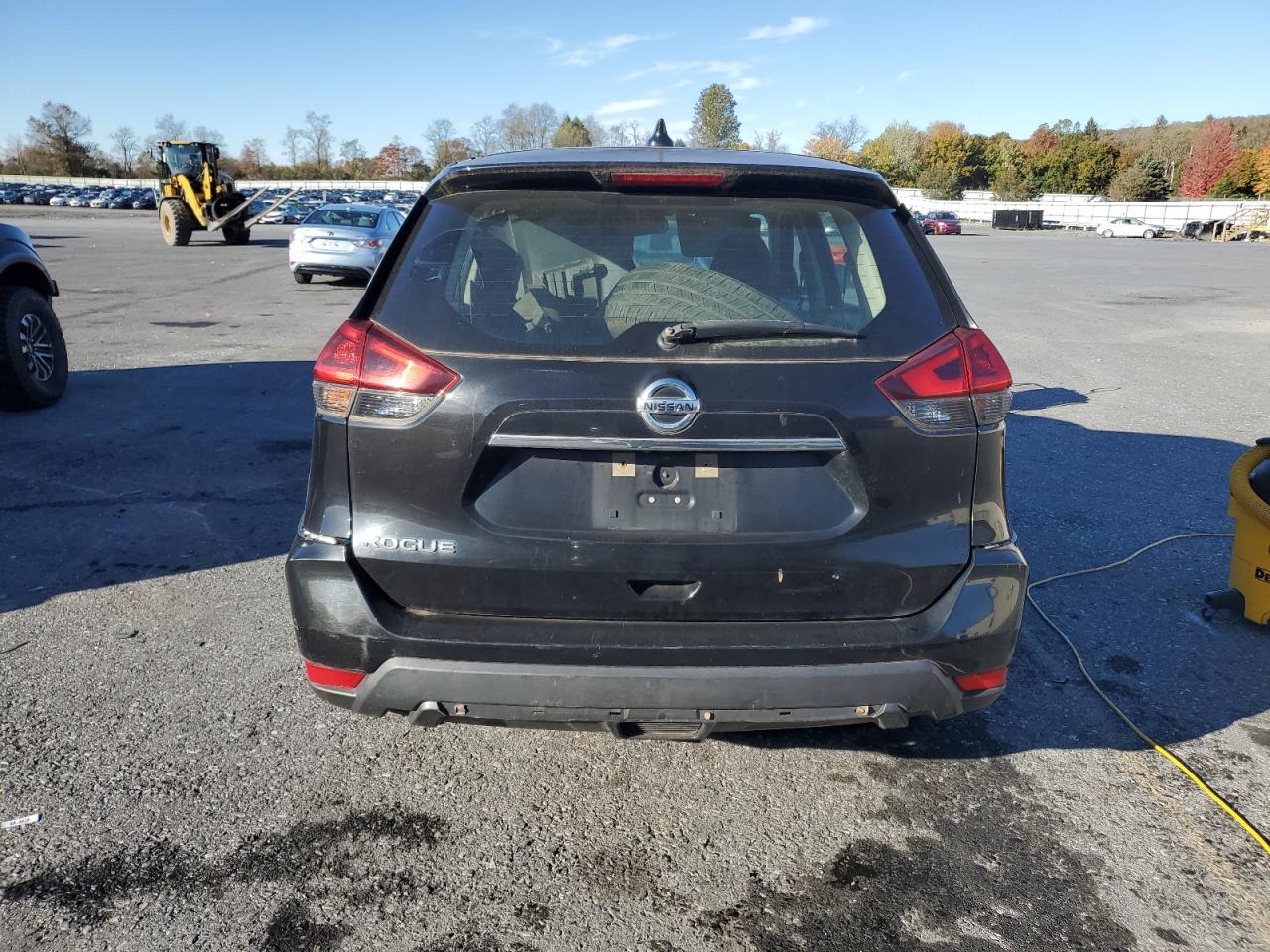 Nissan Rogue S Image 12