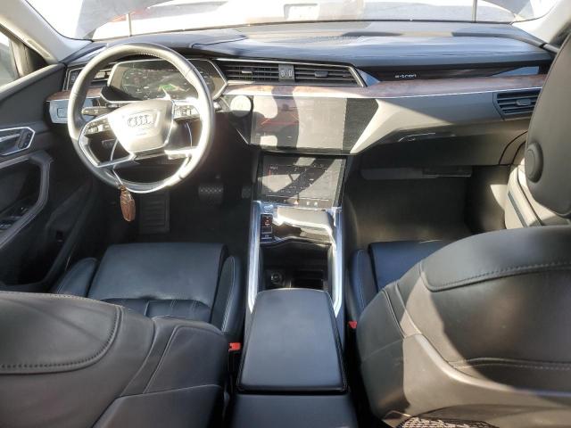Audi e-tron Prestige Image 11